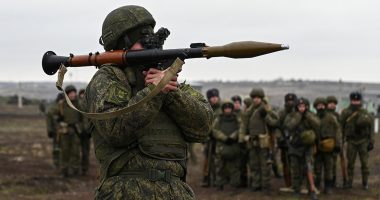 PËRFORCOHET USHTRIA UKRAINASE/ SHBA furnizon Ukrainën me armë dhe raketa për të luftuar forcat ruse