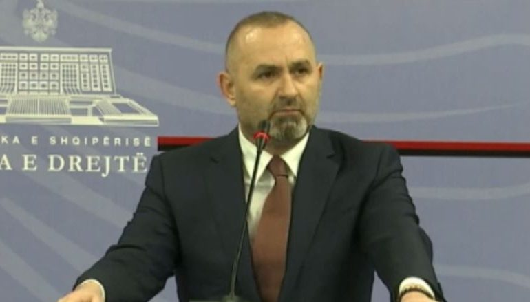 E FUNDIT/ Ministria e Drejtësisë kallëzon në prokurori 15 zyrtarë dhe ish-zyrtarë në Pogradec