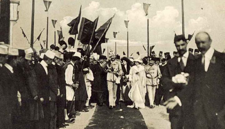 DOSSIER/ Libri i suedezit për Shqipërinë: Kur Princ Widi zbriti nga vapori në portin mjeran të Durrësit, iu kujtua aristokracia europiane…