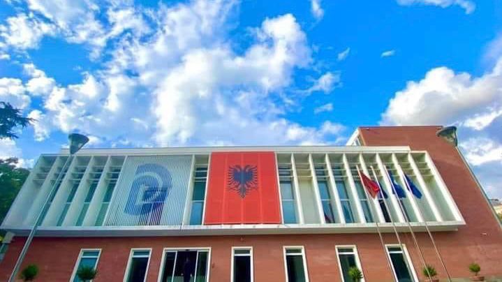 SITUATA NË SELINË BLU/ Basha mbledh sot grupin parlamentar të PD