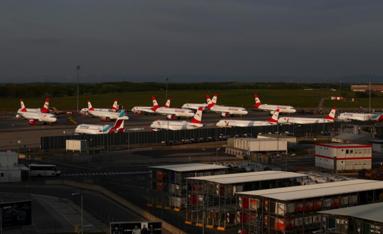 “RUSIA ËSHTË PËRGJEGJËSE PËR SULMET NDAJ UKRAINËS”/ Kanadaja mban “peng” charterin rus në aeroport
