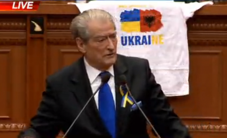 REZOLUTA PËR UKRAINËN/ Berisha: Duket sikur është shkruar nga një vend i Oqeanisë që qeveriset…