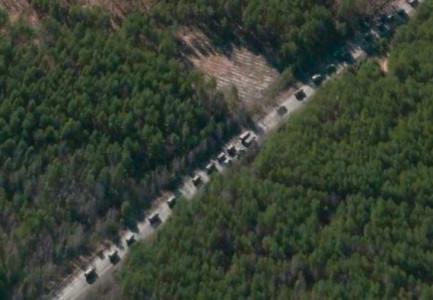 PREJ TRE DITËSH E NISUR DREJT KIEVIT/ BBC publikon pamjet 3D të autokolonës 64 km ruse: Duket se ka ngecur