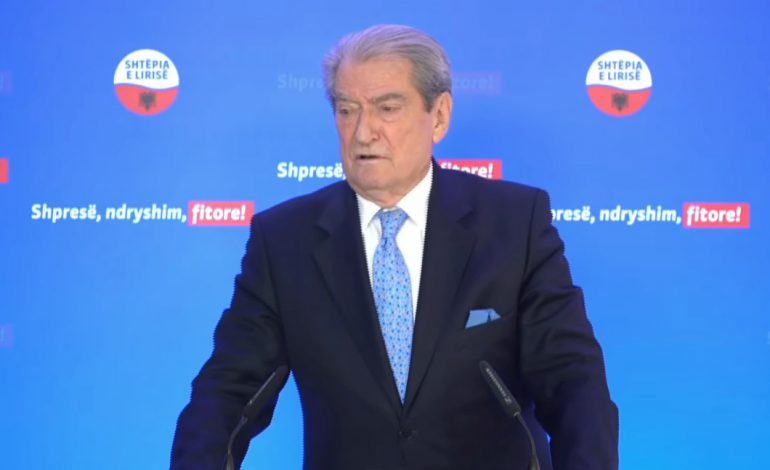 LARGIMI NGA POLITIKA? Sali Berisha: Më votuan 70% e opozitës në një kohë të shkurtër…