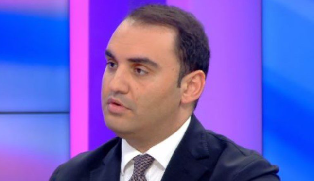 IRONIZON BASHËN/ Këlliçi: E ka stil sa herë që humb, ne do të ringremë PD nga “hiri” ku ka rënë