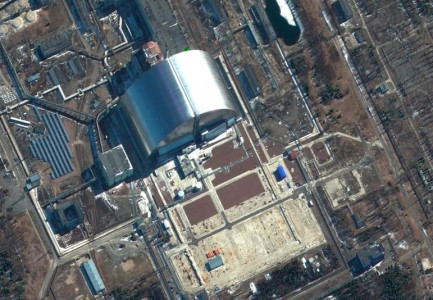 NUK NDALEN SULMET/ Rusia godet sërish centralin bërthamor të Çernobilit, dëmtohet linja e tensionit të lartë