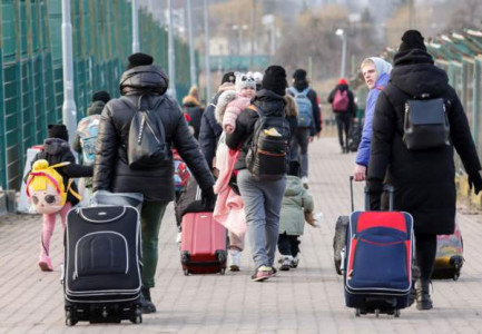 LUFTA NË UKRAINË/ Mbi 1.6 milionë refugjatë largohen drejt Polonisë