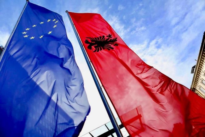 DOREHEQJA E BASHËS/ BE: Shqipëria ka nevojë për një opozitë të fortë që e mban qeverinë përgjegjëse dhe nën kontroll