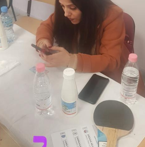 FOTOLAJM/ Fleta e votimit në Durrës e bërë gati për Emiriana Sakon! Ja cfarë bën komisionerja e PS