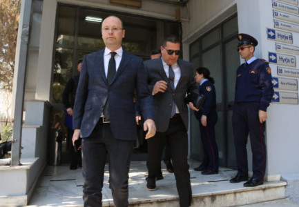 GJYKATA NJOHU KUVENDIN E BERISHËS/ Përfaqësuesi ligjor i Komisionit të Rithemelimit: U konfirmua shkarkimi i Lulzim Bashës dhe Kryesisë