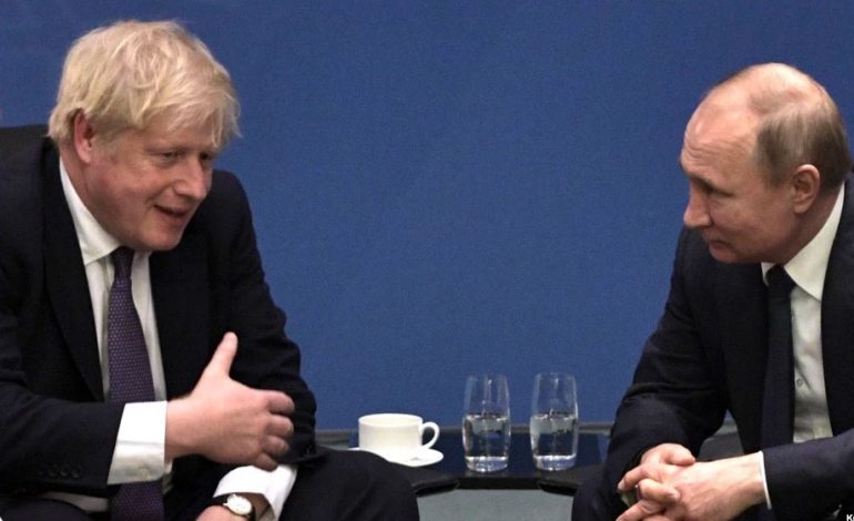 “ËSHTË NJË QEVERI BARBARE”/ Paralajmëron Boris Johnson: Rusia mund të përdorë armë kimike në Ukrainë