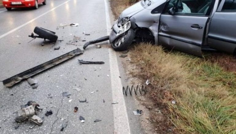 TRAGJIKE NË BALLSH/ Makina del nga rruga, humb jeten në aksident qytetari