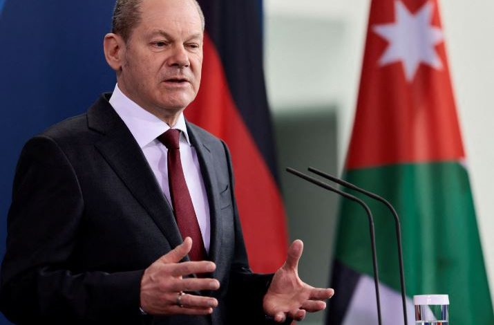 ALARMON Olaf Scholz: Ekonomia gjermane e kërcënuar nga lufta në Ukrainë