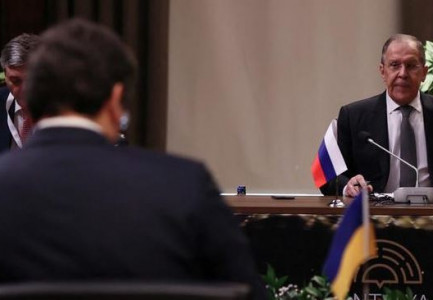 TURQIA MIKPRITËSE E RAUNDIT TË BISEDIMEVE RUSI-UKRAINË/ Zëdhënësi presidencial: Bota nuk mund “t’i djegë urat lidhëse” me Moskën