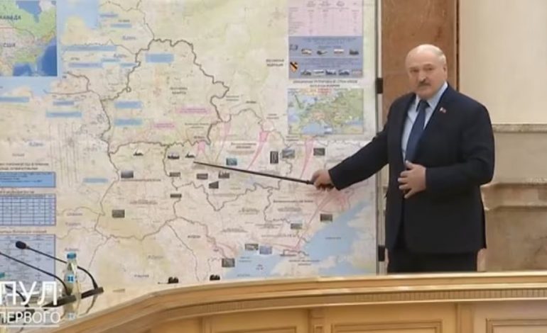 HARTA QE E NXORRI “ZBULUAR”/ Një tjetër shtet do të sulmohet së shpejti? Lukashenko zbulon planin e Putin për të pushtuar fqinjin e Ukrainës