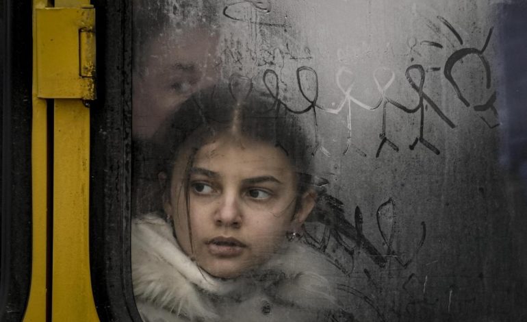 “DUAM ARMËPUSHIM…”/ Ministri i Jashtëm i Ukrainës: Pak shpresa për përparim drejt paqes
