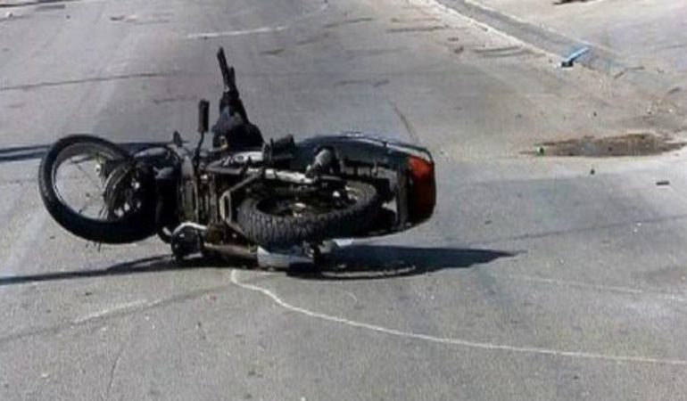 E RËNDË NË TIRANË/ Motori përplaset me këmbësorin e më pas me makinën, plagosen dy persona