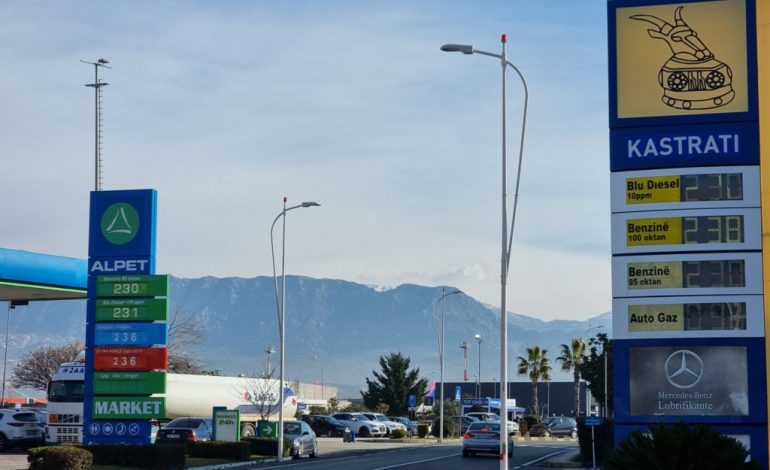ÇMENDURI: Nafta në Shqipëri shkon 230 lekë, rritet 3 herë brenda dy ditësh edhe pse në bursa çmimi mbetet njësoj