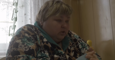 LUFTA/ Rrëfimi i nënës së ushtarit rus të kapur në Ukrainë: Më tha se do të merrte pjesë në manovra ushtarake