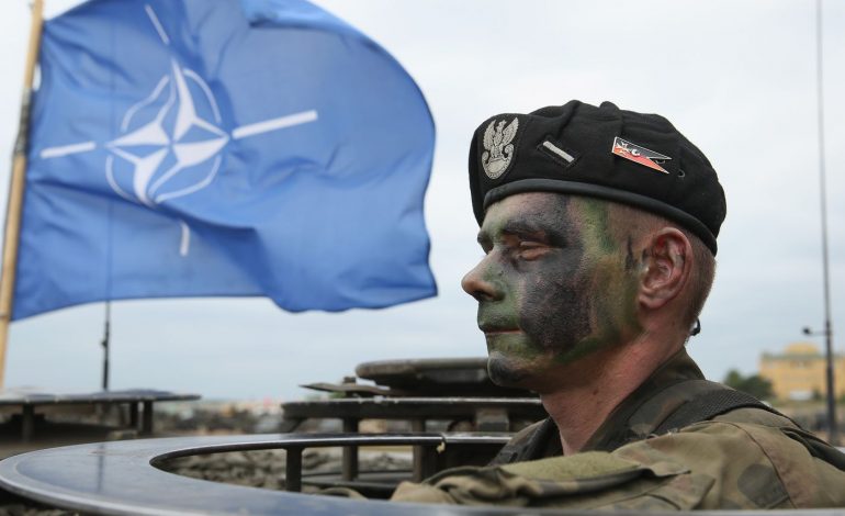 LUFTA/ Perëndimi kundër Putin: Duhet t’i konsiderojmë të gjitha opsionet për ndërhyrjen e NATO-s…