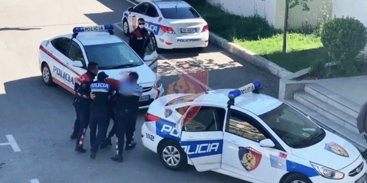 BILANCI I JAVËS/ Policia: 24 operacione! Sekuestrohen 105 kg drogë, 10 makina, armë e para, 161 të arrestuar