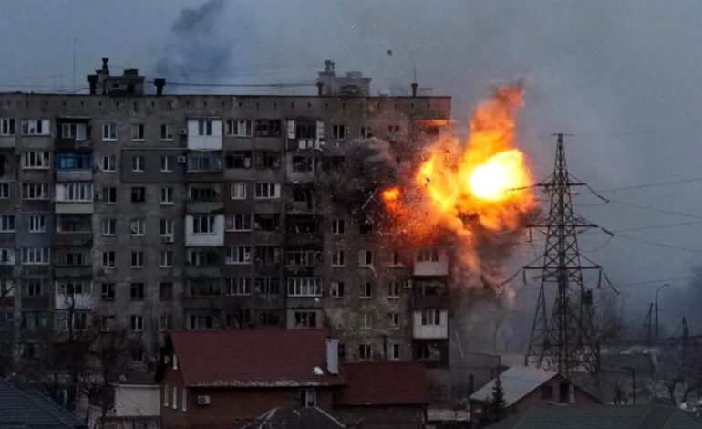 BJELLORUSIA PLANIFIKON TË SULMOJË UKRAINËN/ Kievi zbulon justifikimin që mund të përdoret për pushtimin
