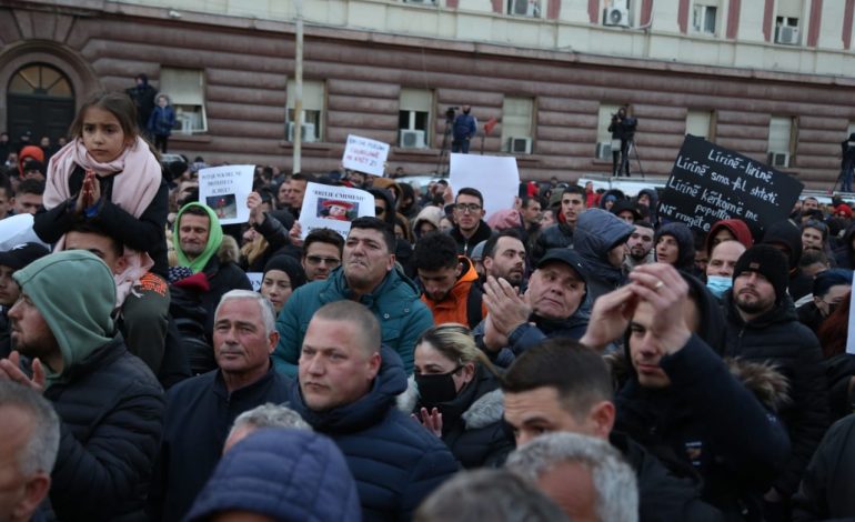 SHQIPËRIA TRE DITË NË PROTESTË/ Reagon Meta: Qeveria të adresojë shqetësimet e qytetarëve! Policia të distancohet…