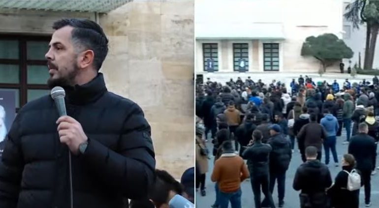 PROTESTA/ “Shpërthejnë” qytetarët thirrje kryeministrit: Nuk diskutojmë në rrjetet sociale, ja ku jemi këtu!