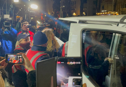 U ARRESTUA GJATË PROTESTËS NË TIRANË/ Gjykata merr vendim për 35 qytetarët