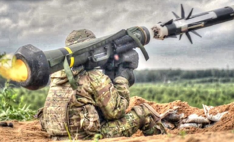 TMERRI I RUSËVE/ Tre raketat e Perëndimit që po shkatërrojnë tanke, helikopterë dhe avionë në Ukrainë
