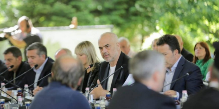 HETIMET E SPAK/ Rama mbledh sot kryesinë e Partisë Socialiste. Çfarë pritet të ndodhë?