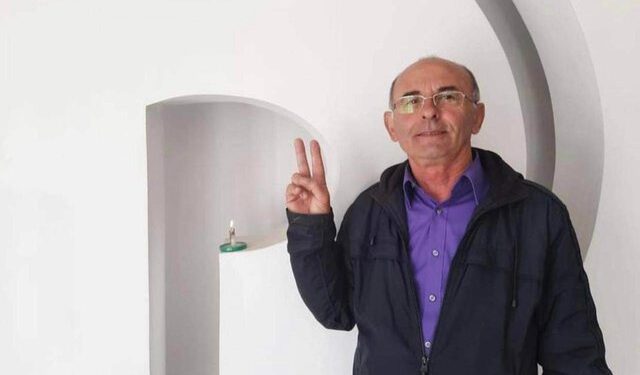 “LUTJET…”/ Roja e PD: Sot erdhën dy zonja nga Kisha e Laçit dhe ndezën një qiri për mbarësinë e partisë