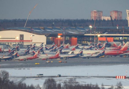 SANKSIONET PERËNDIMORE/ Aeroporti më i madh i Rusisë pushon nga puna një pjesë të konsiderueshme të stafit