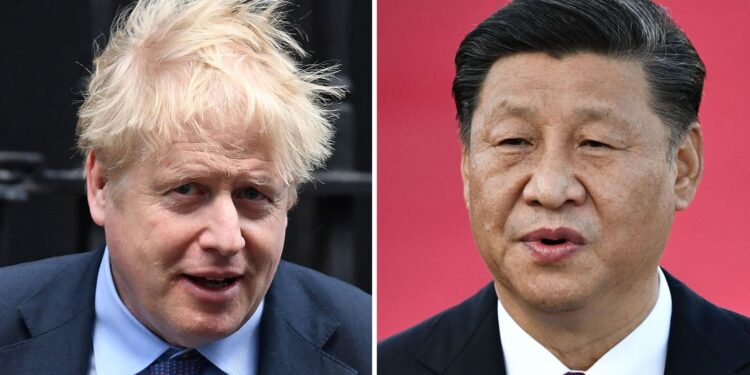 LUFTA/ Bisedë telefonike mes Johnson dhe Xi Jinping: Duhet më shumë presion ndaj Putin për të…