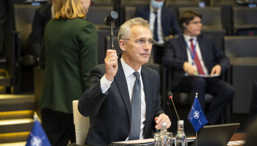 LUFTA/ Zgjatet mandati i Stoltenberg si Sekretar i Përgjithshëm edhe për 1 vit, ja VENDIMI