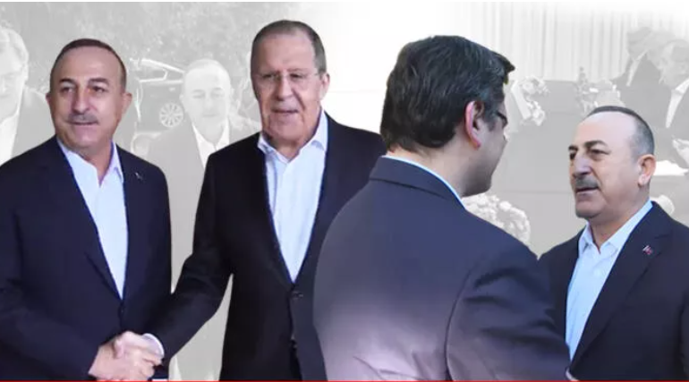 LAVROV DHE KULEBA, PËRBALLË NË ANTALIA/ Shpresë për paqe, çfarë ndodhi pak para takimit