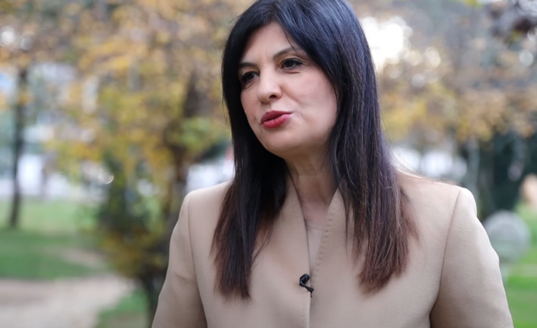 LULZIM BASHA DHA DORËHEQJEN/ Ironia e Jozefina Topallit: U ngrit për së dyti!