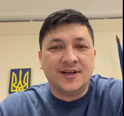 BOMBARDIMET RUSE/ Forcat ukrainase rimarrin aeroportin e Mykolayiv