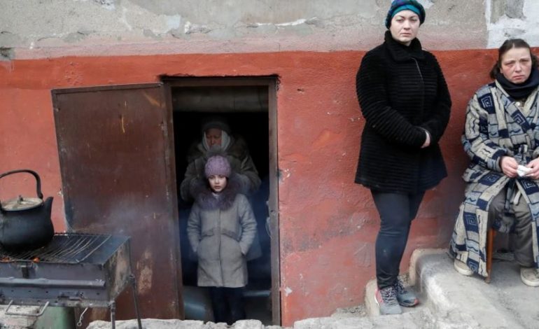 SHIFRAT/ OKB: Mbi 12 milionë njerëz të bllokuar në zonat e luftimeve në Ukrainë