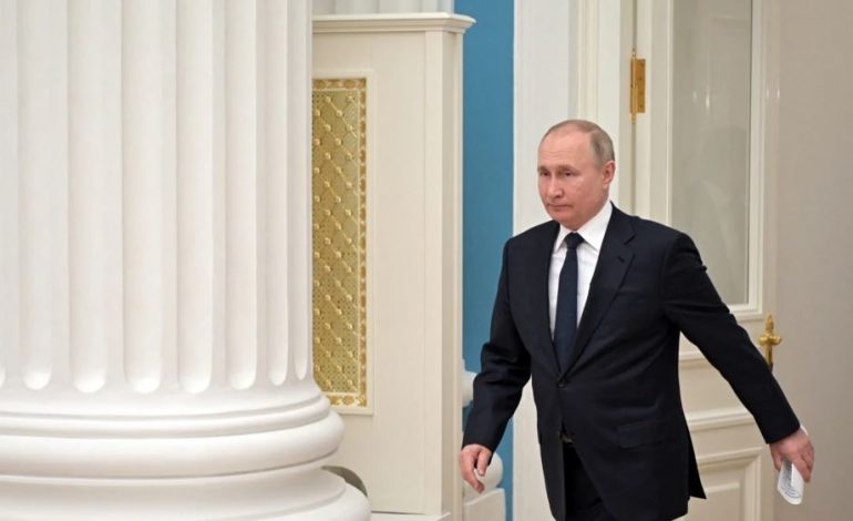 “PUTIN MUND TË RRISË PUSHTIMIN…”/ Inteligjenca amerikane tregon prapaskenat e luftës: Çfarë pritet të ndodhë