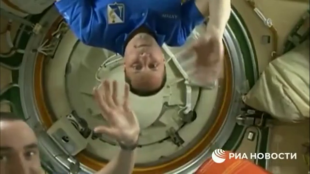 PAMJET/ Astronautët rusë “braktisin” kolegun e tyre amerikan në hapësirë, reagon NASA