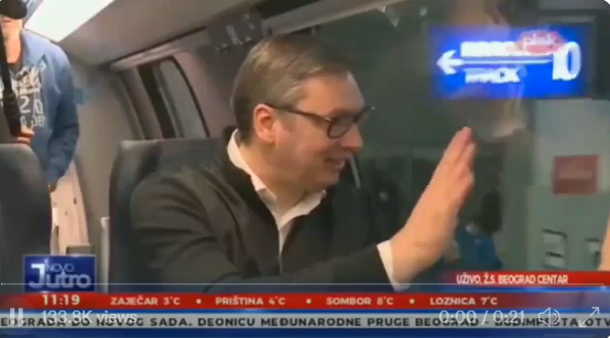 VIDEO VIRALE/ Asnjë person i pranishëm në përurimin e hekurudhës Beograd-Budapest, Vuçiç dhe Orban të çuditur