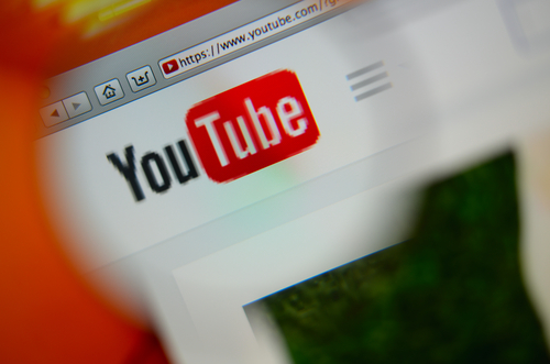 TJETËR GODITJE PËR RUSINË/ YouTube bllokon ‘Russia Today’ dhe ‘Sputnik’ në Europë