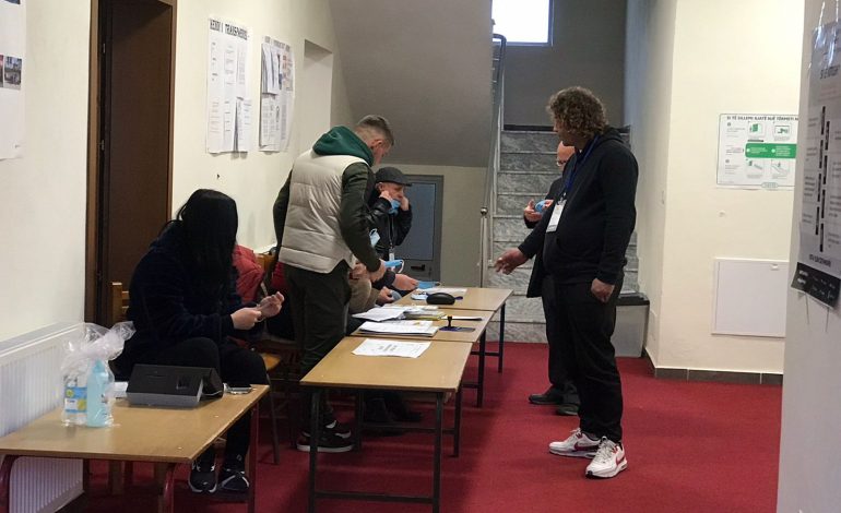 ZHJEDHJET E PJESSHME VENDORE/ Nuk ka nisur procesi i votimit në Rogozhinë. Ja ARSYEJA