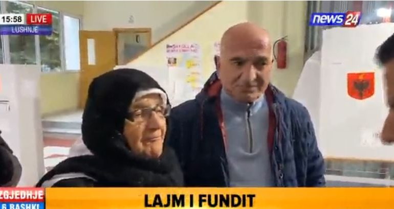 E PAPRECEDENTE! Gjithçka ndodh live gjatë transmetimit. Djali shoqëron nënën e moshuar, voton në emër të saj