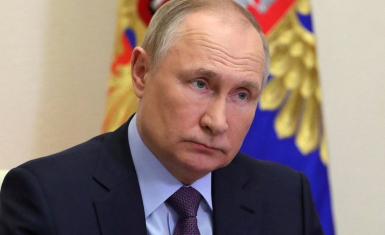 “PERDE E HEKURT NË TË DYJA DREJTMET”/ Rusia më hermetike se kurrë, IIF: Po përpiqen të…