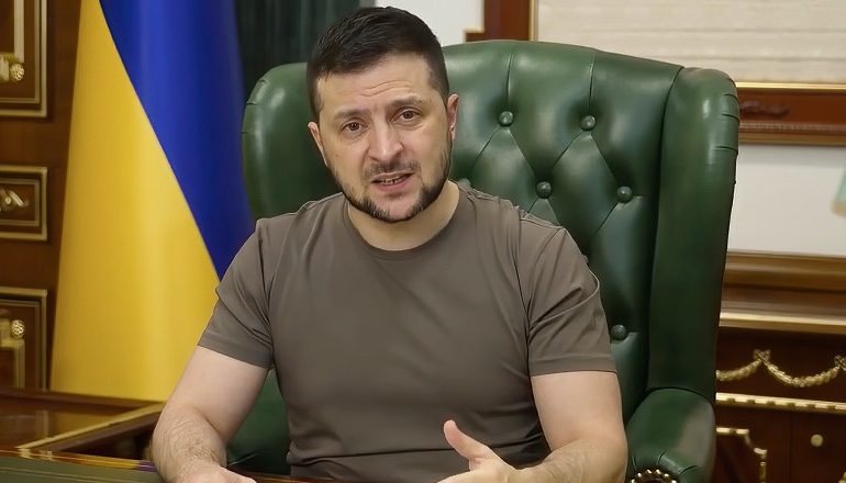 ZELENSKY FLET TË MARTËN NË KUVENDIN E SHQIPËRISË/ Video mesazh për mbështetjen pas sulmit rus