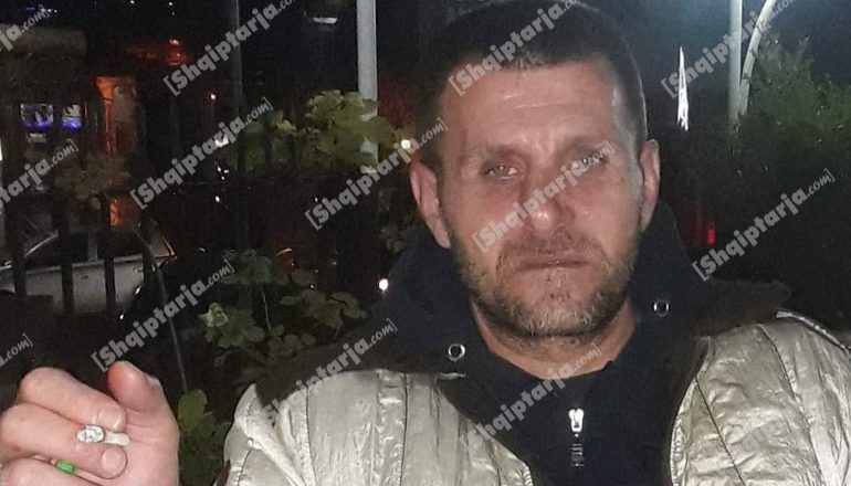 PLAGOSJA ME THIKË E DY VËLLEZËRVE TË MITUR NË SARANDË/ 43-vjeçari i goditi pasi i shtypën qenin me makinë. Autori…