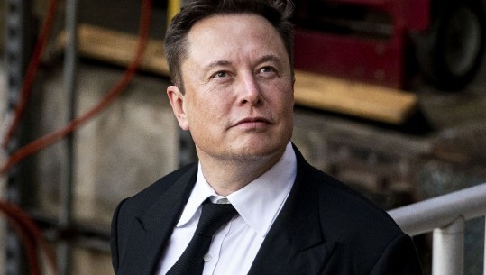 ZYRTARE/ Elon Musk blen rrjetin social Twitter për 44 miliardë dollarë