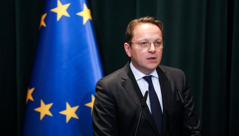 VARHERLY VJEN SOT NË TIRANË/ Takim me Ramën